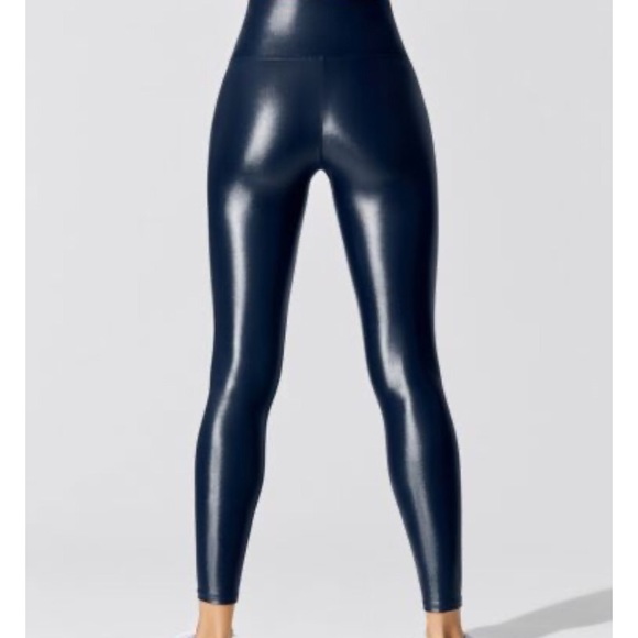 NWT 7/8 high waisted navy Takara leggings - Picture 5 of 6